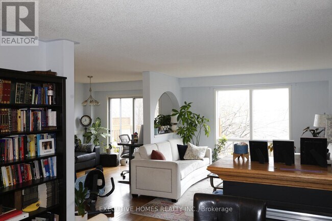 Photo - 5705 Wells Pl