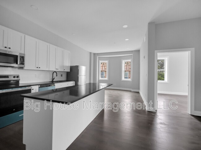 Building Photo - 707 Druid Park Lake Dr Rental