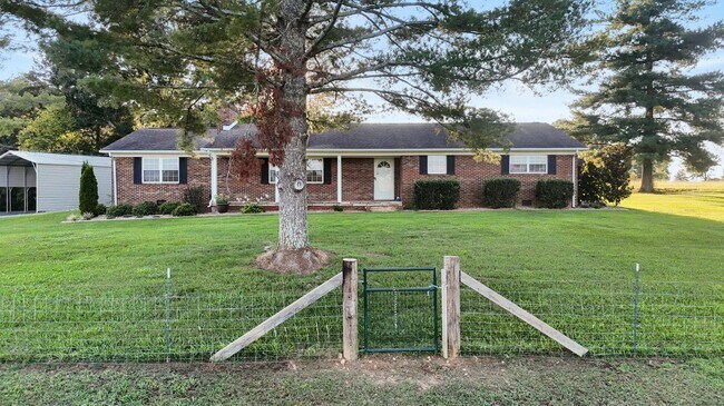 995 Leadmine Rd