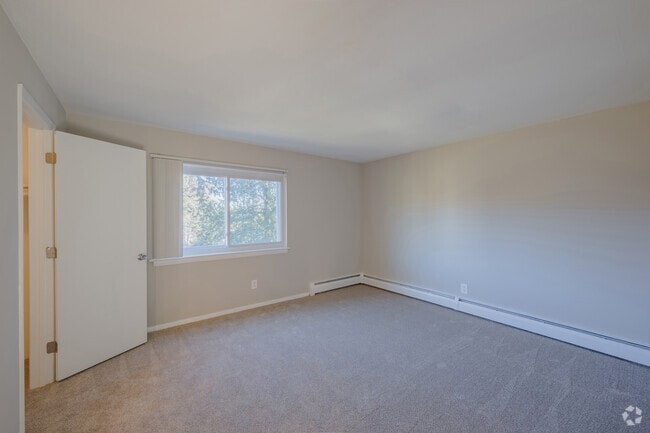 1BR, 1BA - Gannet- Primary Bedroom