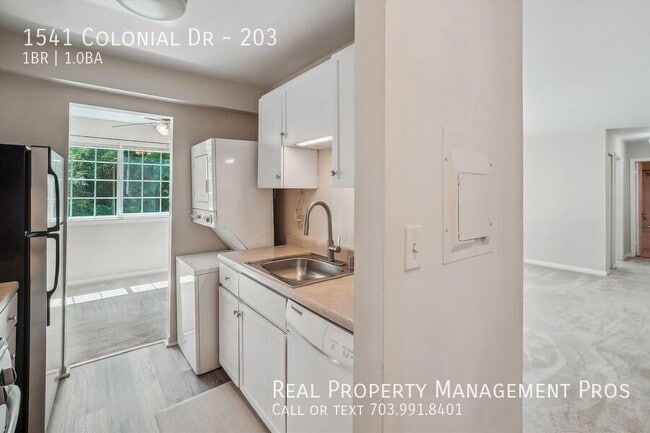 Photo - 1541 Colonial Dr Unidad 203