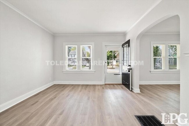 Photo - 3606 Revere Dr