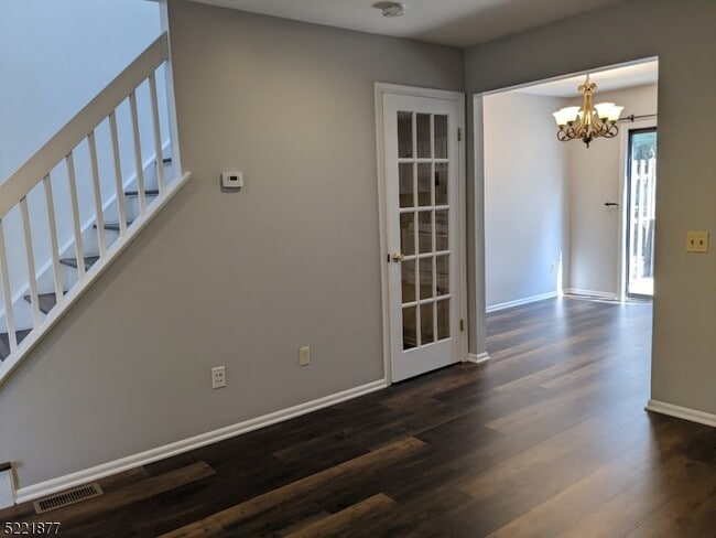 Photo - 604 Almond Ct