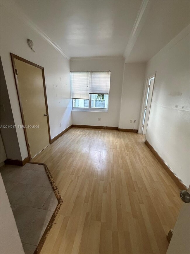 Building Photo - 1342 Drexel Ave Unit 205