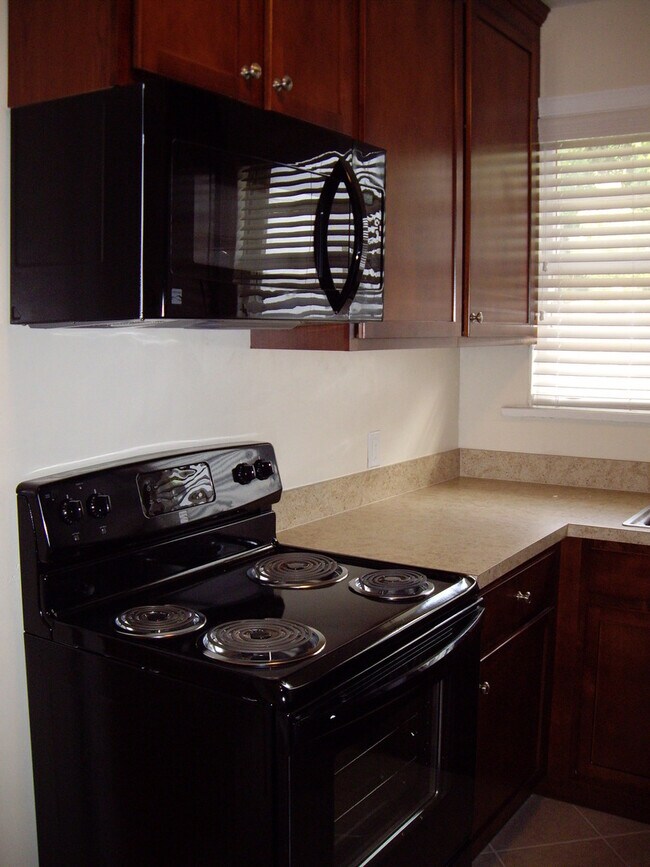 Photo - Bella Vista - Huge 2 Bedroom, 1 Bathroom A...