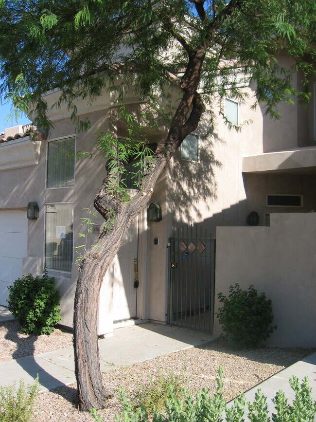 Photo - 1747 E Northern Ave Unit 273