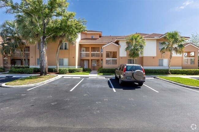 Building Photo - 706 NW 92nd Ave Unit 706 Rental