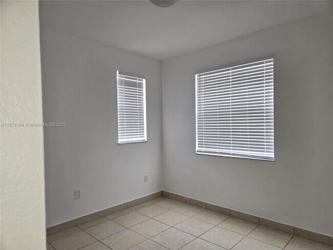 Photo - 2903 SE 17th Ave Unit 111