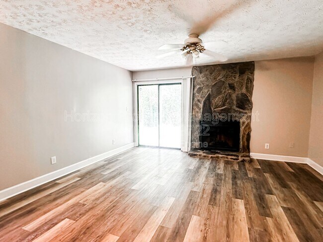 Photo - 2494 Hidden Cove Ct