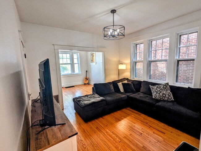 4242 Connecticut St Unit 1F Connecticut