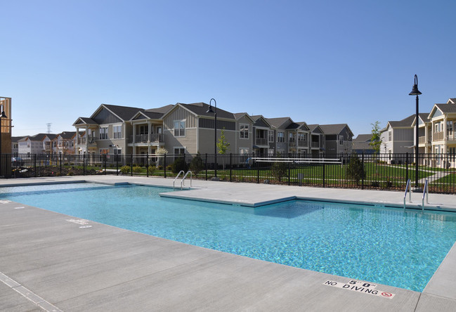 Resort-Style Pool - The Reserve at Kenosha Apartments