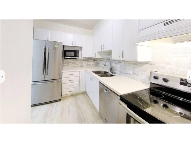 15268-15105 105 Ave Unité 305