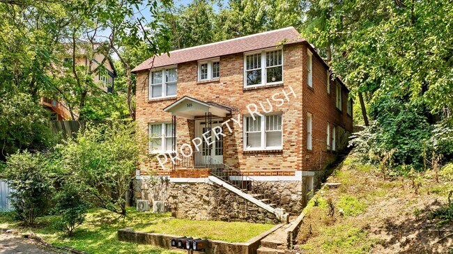 525 E Manning St Unit 2