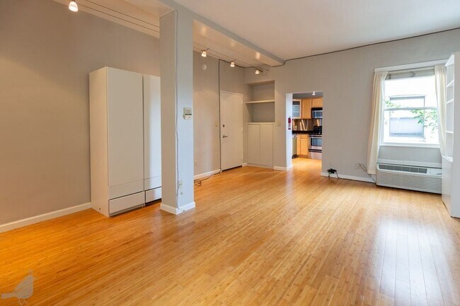 Photo - 1822 15th St NW House