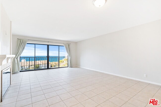 Photo - 6798 Shearwater Ln