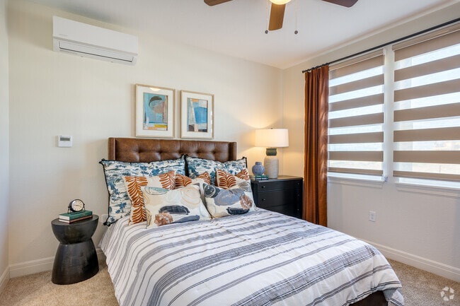 2BR, 2BA - 1,178SF - Primary Bedroom