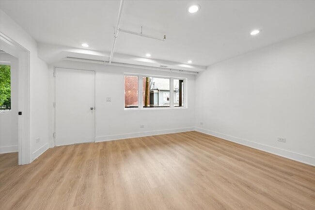 Photo - 2601 N California Ave Unit 8