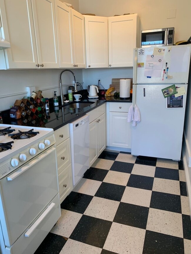 Photo - 128 Brainerd Rd