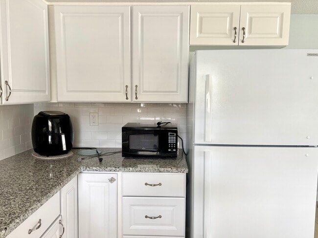 Photo - 107 176th Ter W