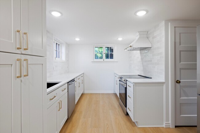 Photo - 317 Main St Unit The Studio