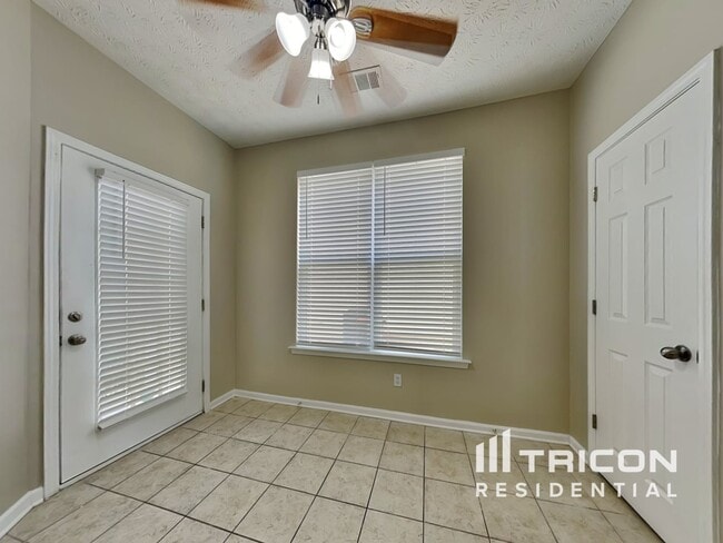 Photo - 4664 Parkway Cir