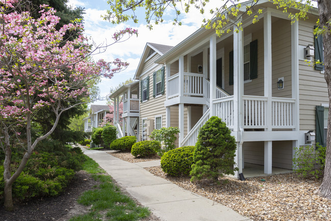 Building Photo - Tuckaway at Lawrence Rental