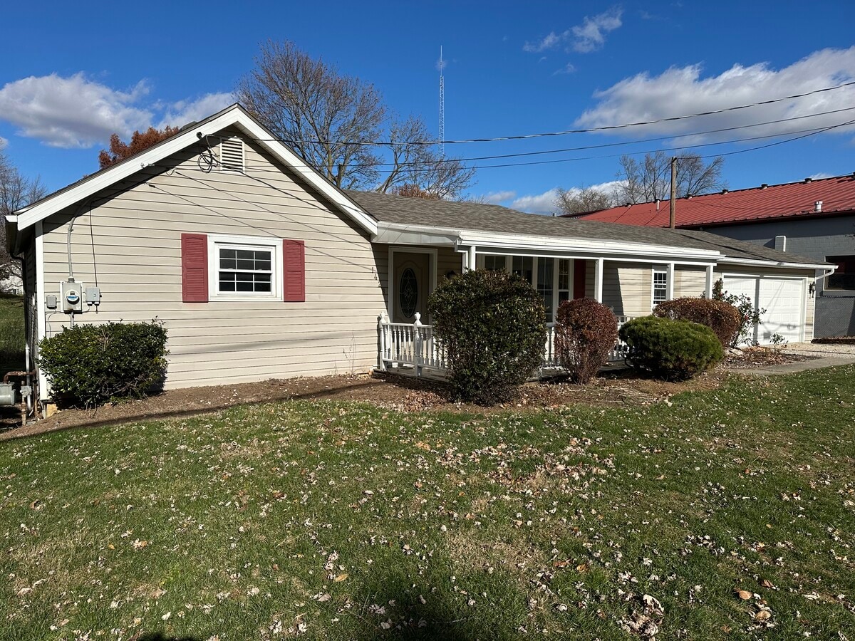 Photo - 1428 W Cole Rd