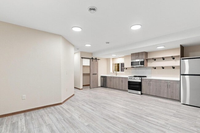 Photo - 2138 N Buffum St