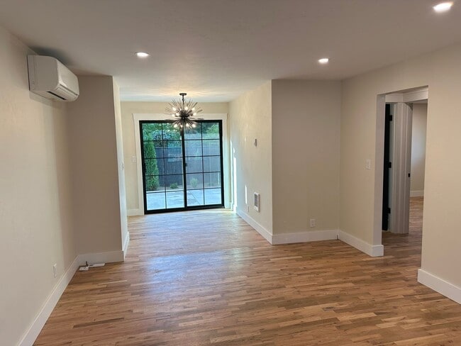 Photo - Luxury 2 bedroom 1 bath duplex in a great neighborhood!