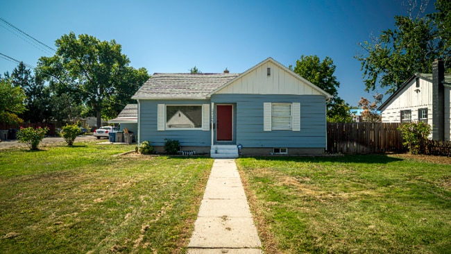 Building Photo - 2705 W Palouse St Rental