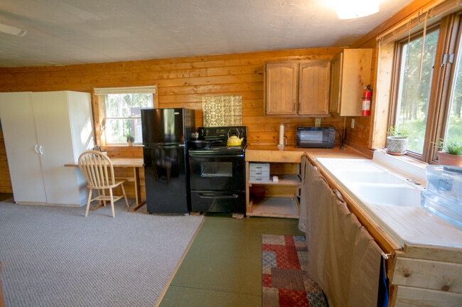 Photo - 114 Boaters Ln Unit B