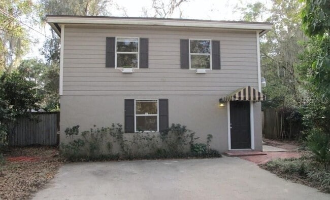 Photo - 516 E Esther St