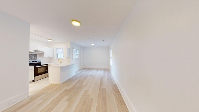 Photo - 2331-2335 Riverside Ave - 2331-8(R)