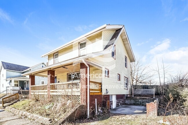 Photo - 913 Bedford Ave SW