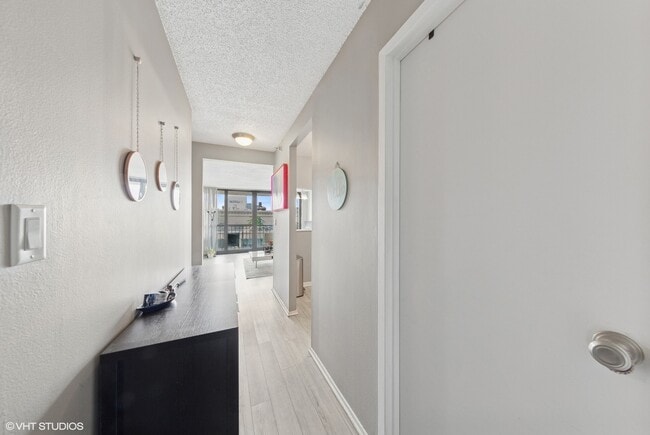 Photo - 10 E Ontario St