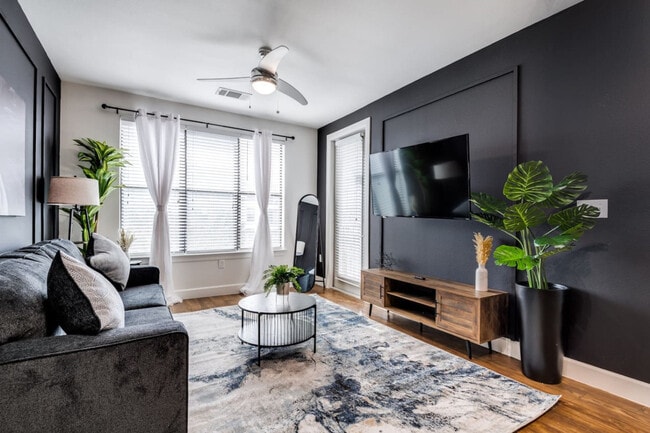 Building Photo - 5250 Town and Country Blvd Unit ID1363557P