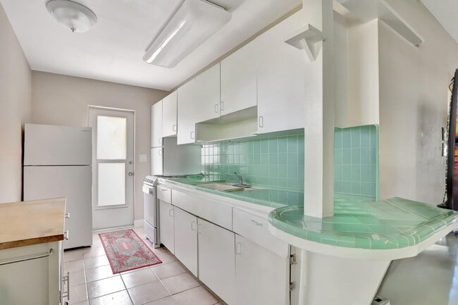 Photo - 3208 NE 8th Ct Unidad 1