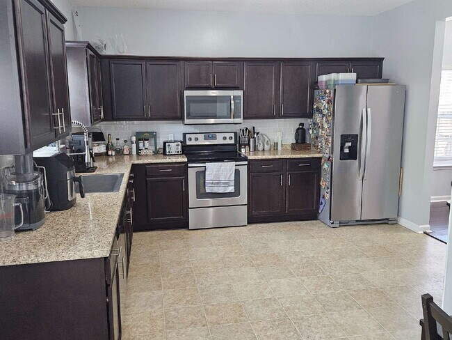 Photo - Large 5 bed home in excellent condition on...