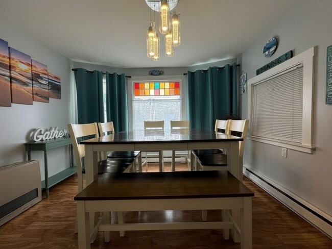 Photo - 108 W Grand Ave