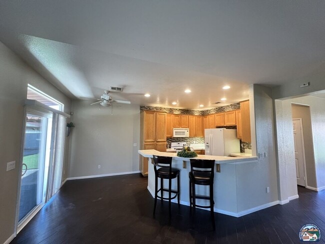 Photo - 1220 Mc Millin St