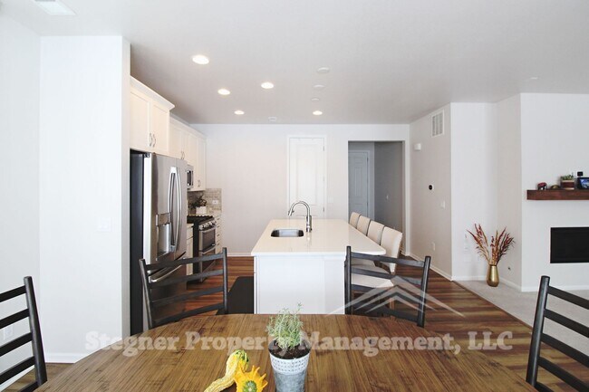 Photo - Beautiful Newer Home