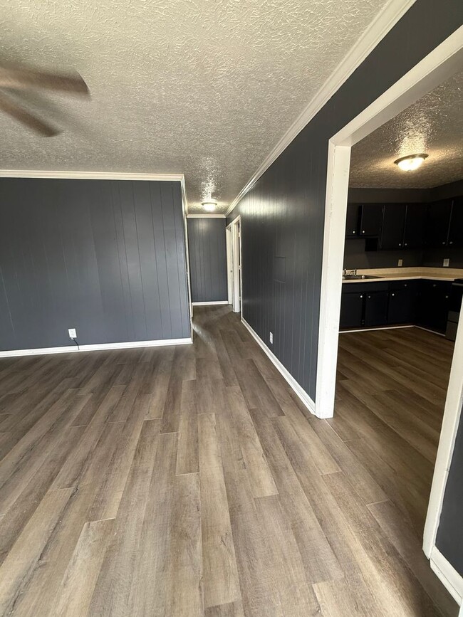 Photo - 2 Bedroom, 1 Bathroom Duplex in Gallatin! MOVE IN SPECIAL: FIRST FULL MONTHS RENT FREE!!