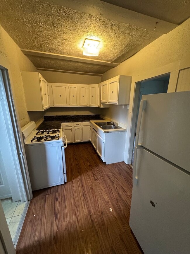 1150 Kinnaird Ave