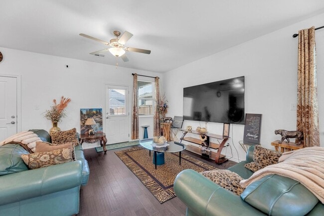 Photo - 112 Gracie Wy