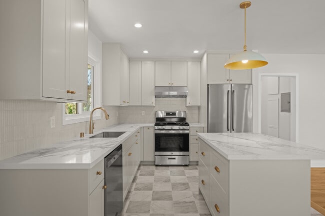 Photo - 5935 W 79th St