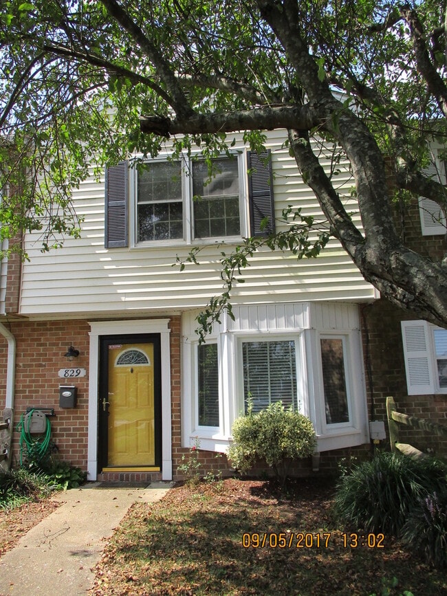 Building Photo - WASHINGTON SQUARE Rental