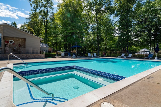 The Ascent at Farmington Hills