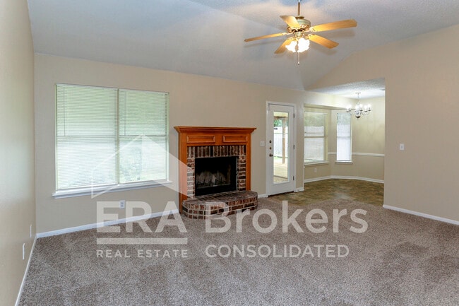 Photo - 2304 Sherman Dr