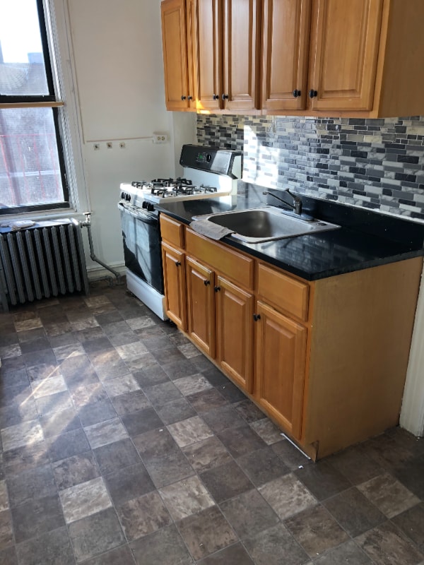 Building Photo - 1241 Noble Ave Rental