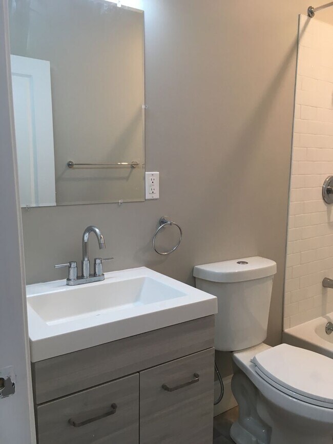 Photo - 5222 W Girard Ave Unit 2